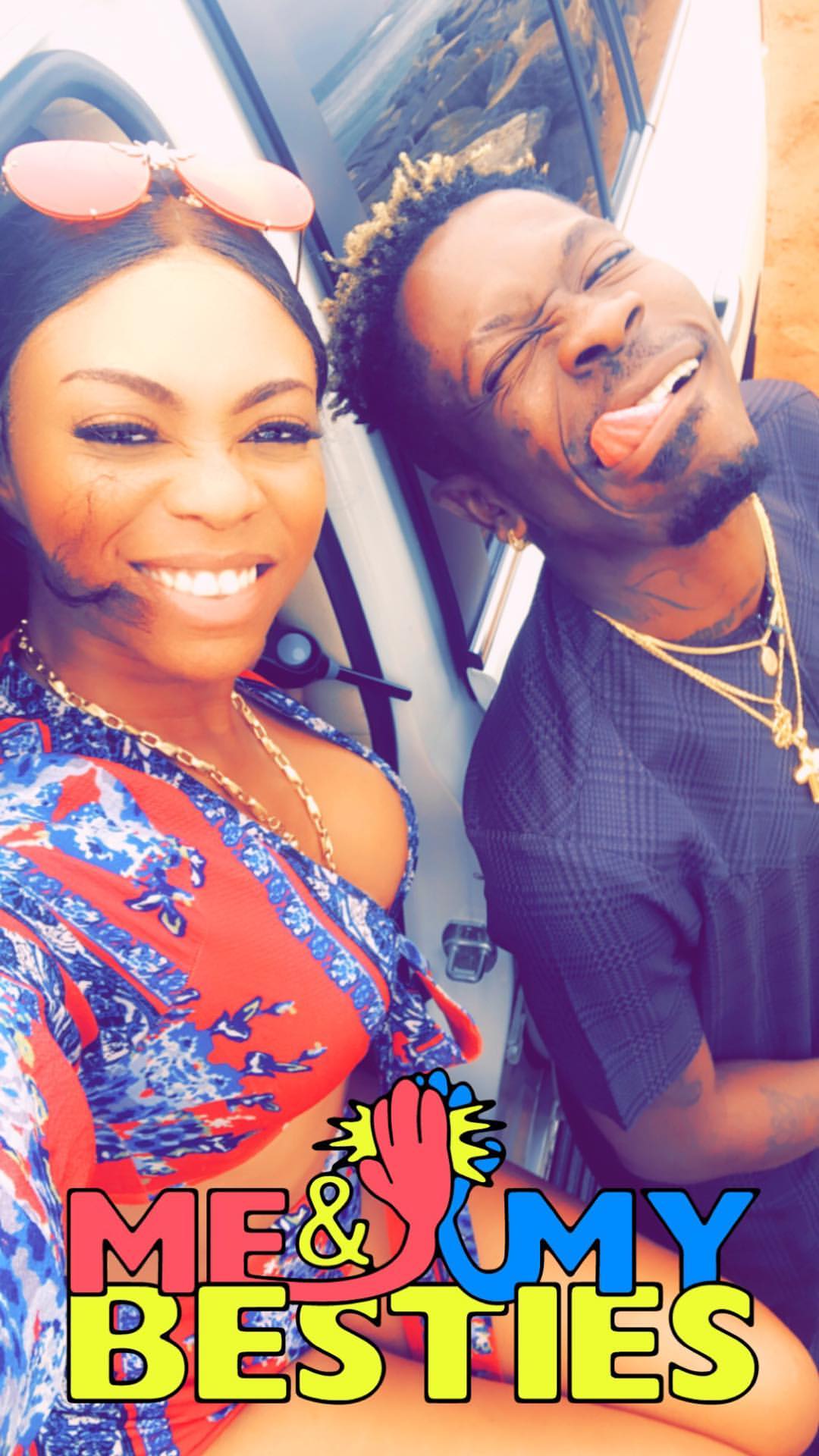 Shatta Wale And Michy Kiss As They Hit The Beach