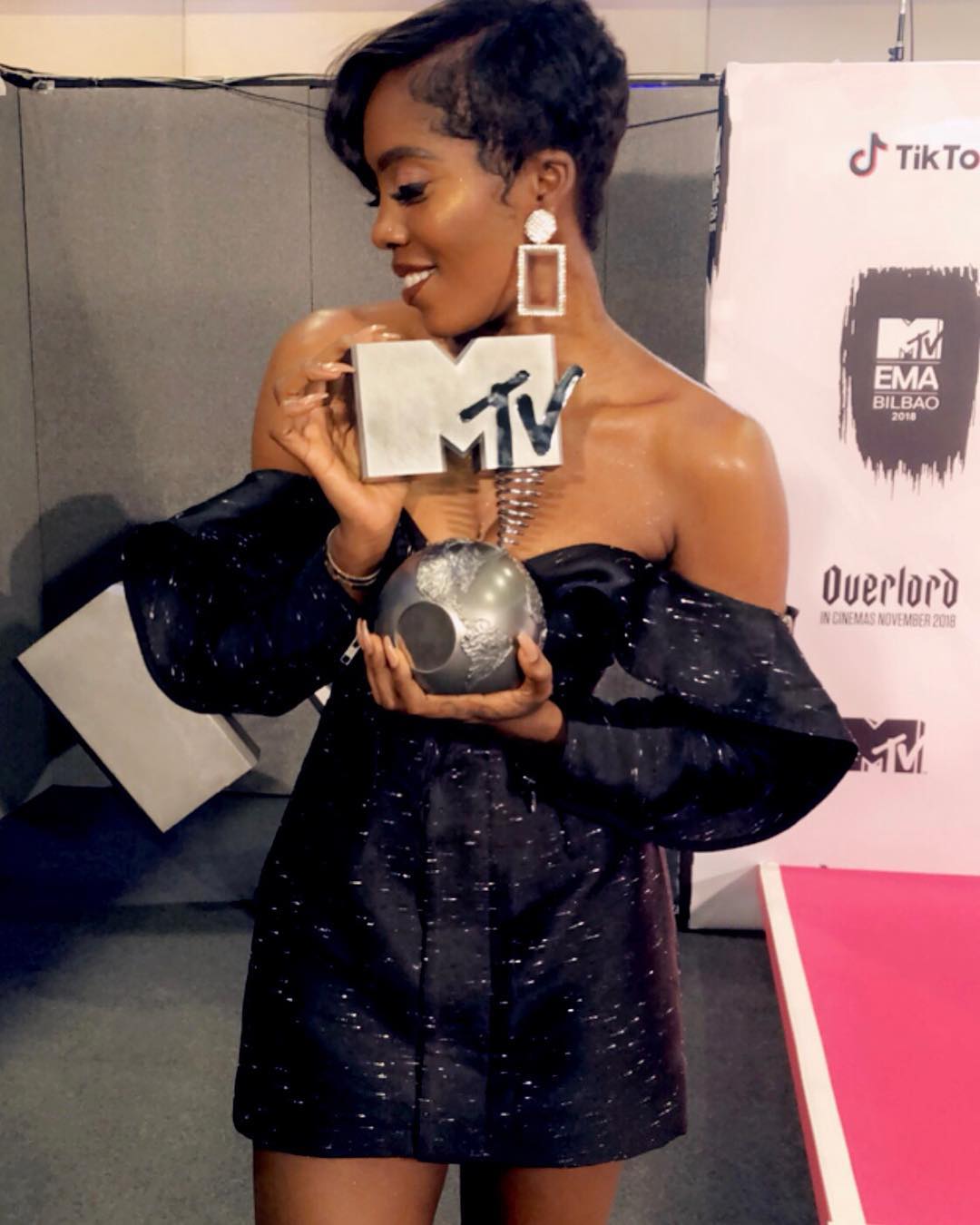 Tiwa Savage Wins Best African Act At 2018 MTV EMA (2)