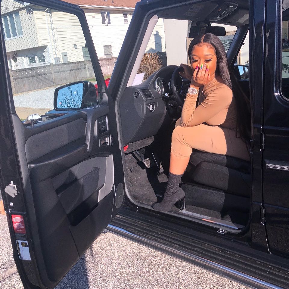 6ix9ine Bought His Girlfriend Jade A G Wagon From Jail (2)