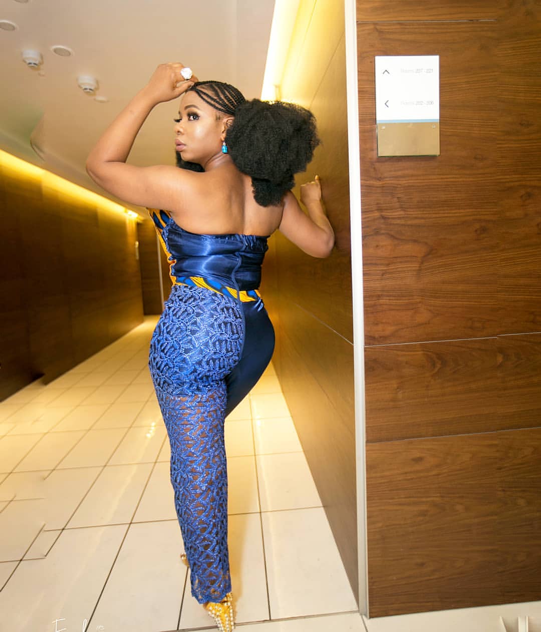 Yemi Alade Behind It's Just Beyonce's Size (2)