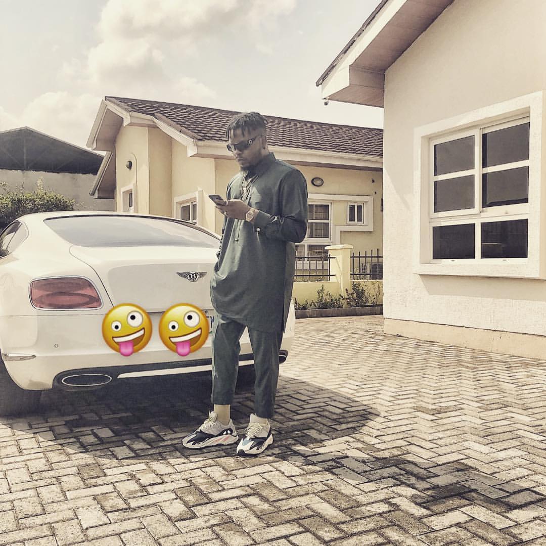 Olamide Shows Off His Bentley (2)