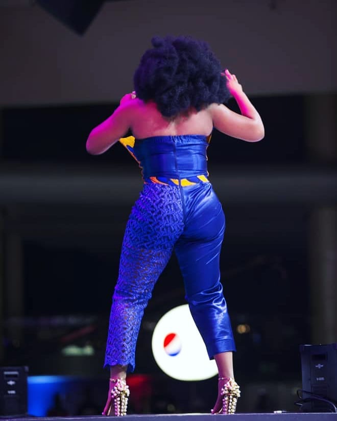 Yemi Alade Behind It's Just Beyonce's Size