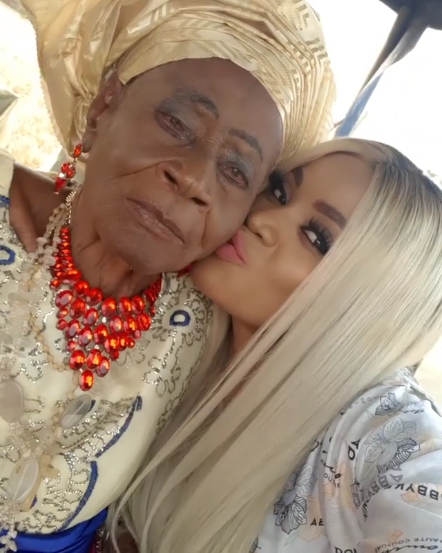 Uche Ogbodo Rocks Village Party With Her Grandparents (4)