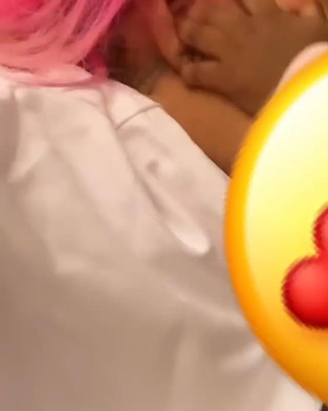 Cardi B Showers Daughter Kulture With Kisses (2)