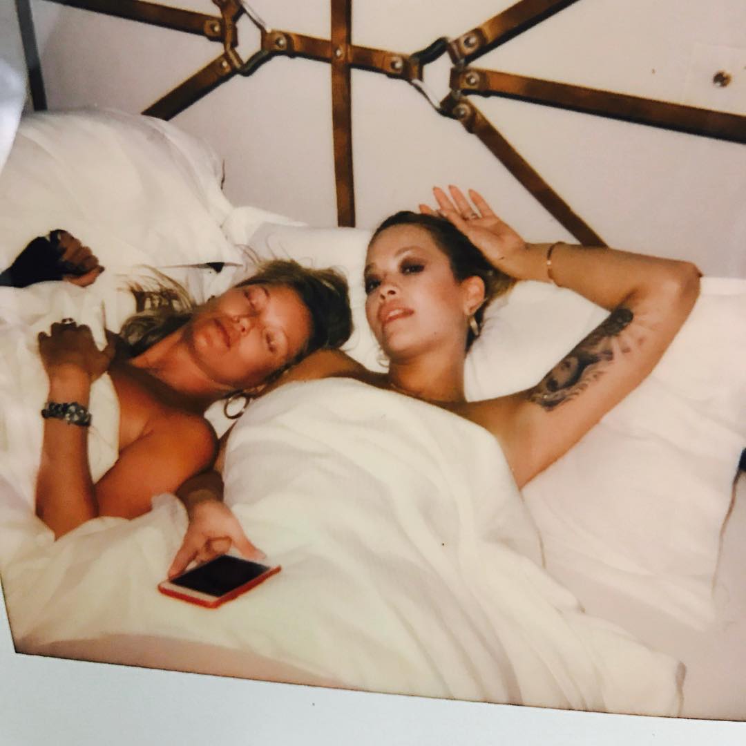 Rita Ora Marks Kate Moss' 45th Birthday With Saucy Bed Snap (2)