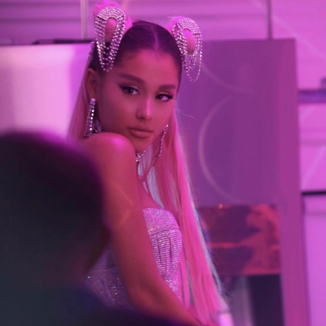 Ariana Grande 7 Rings Music Video (2)