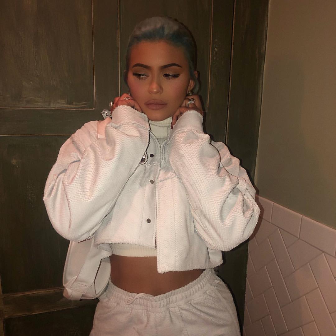 Photos: Kylie Jenner Diamond Ring Sparks Engagement Rumours With Travis ...