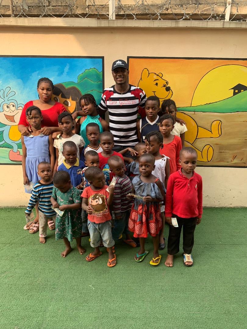 Odion Ighalo Spends Time With Homeless Kids At His Orphange (5)