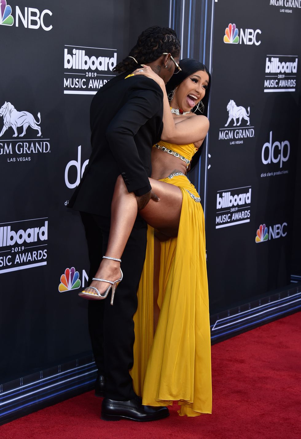 Cardi B And Offset Billboard Music Awards 2019 Red Carpet (5)