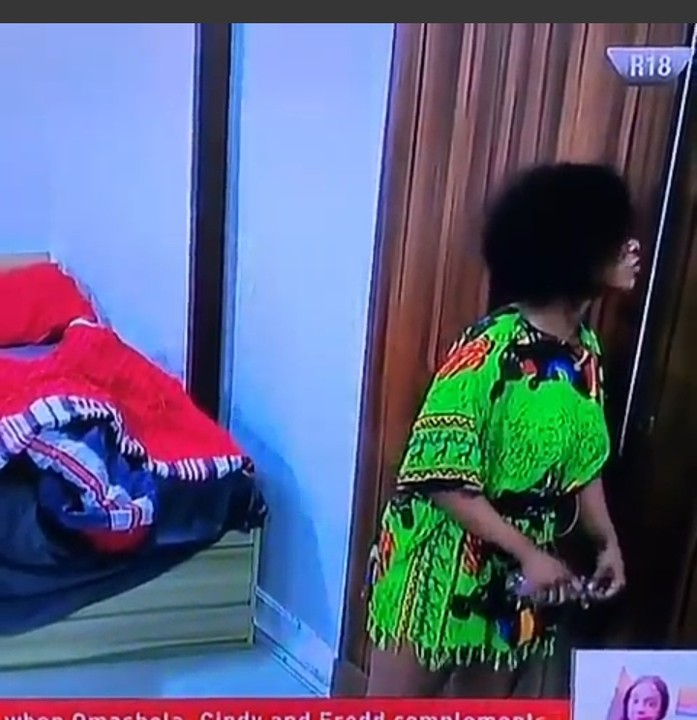 Tacha Uses Her Perfume After Mercy Tell Her She Smells (2)