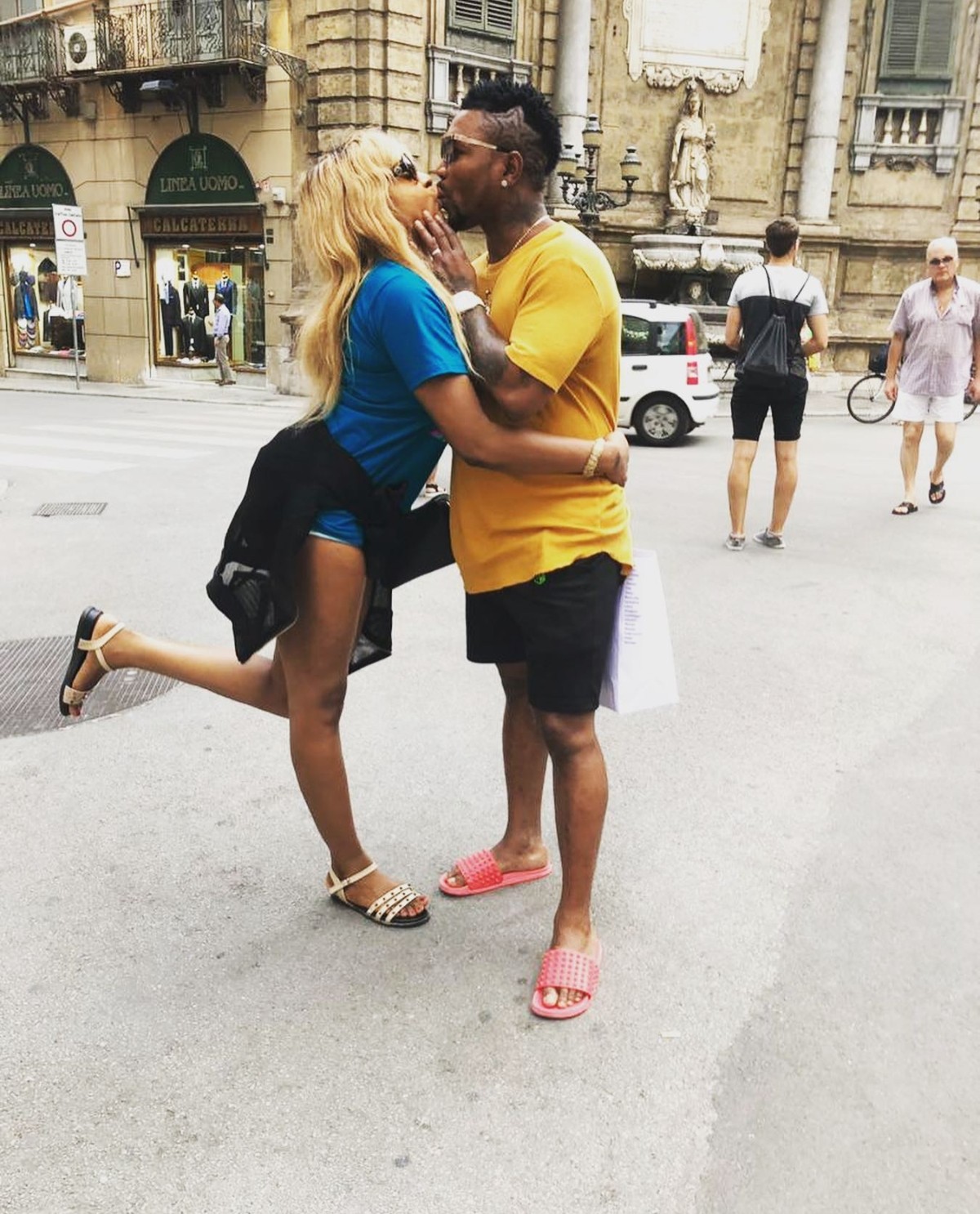 Oritsefemi And His Wife Loved Up Italy Vacation Photos (4)