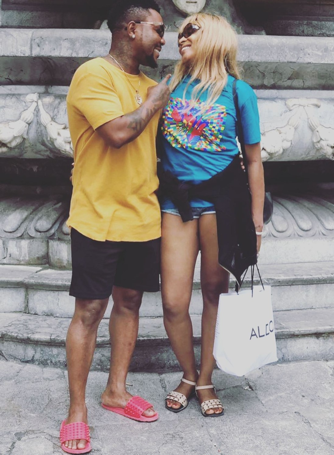 Oritsefemi And His Wife Loved Up Italy Vacation Photos (5)