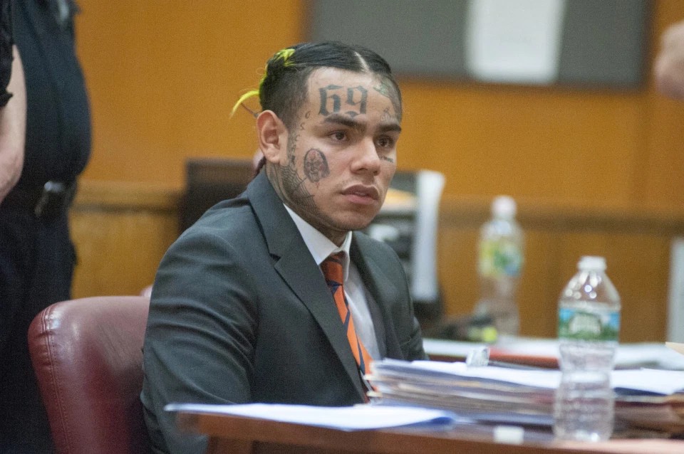 Tekashi 6ix9ine Claims Cardi B And Jim Jones Bloods Gang Members (2)