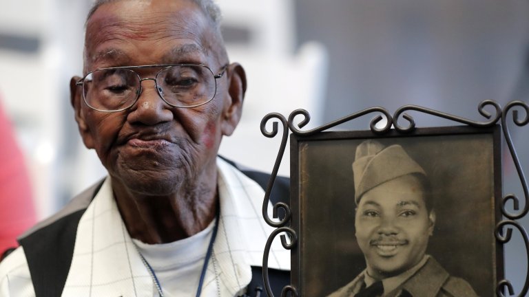 Oldest Living American World War II Veteran Celebrates 110th Birthday (2)