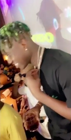 Davido Gives Zlatan Ibile $40K Necklace Again (3)