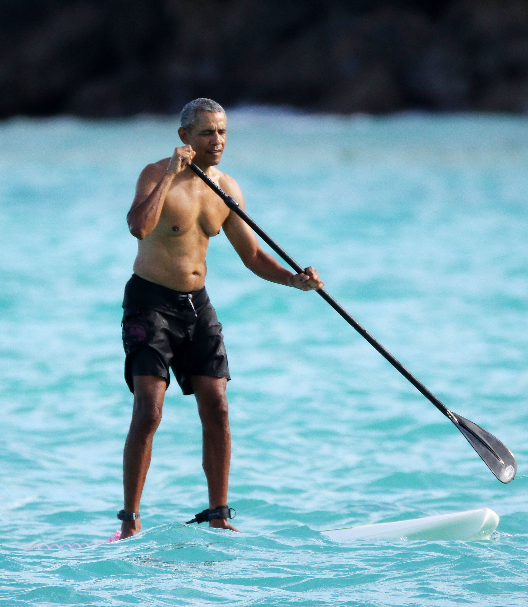 Barack Obama Shirtless Paddle Board Ride Hawaii Vacation