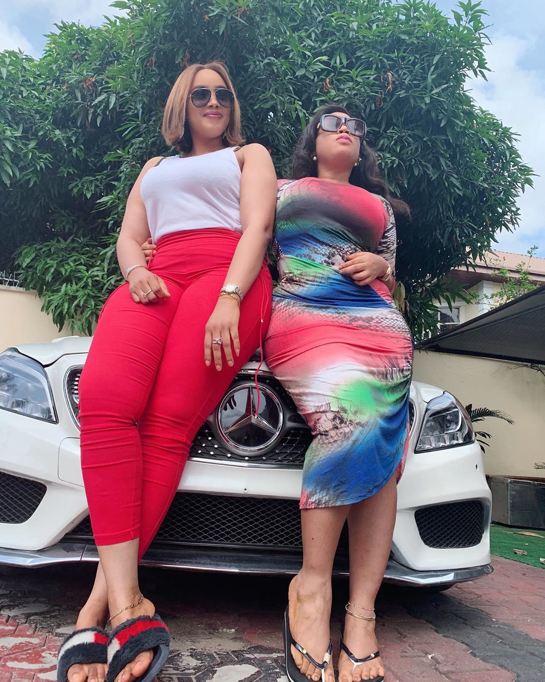 Moyo Lawal Bolanle Ninalowo Wife Bunmi Pose Together (4)