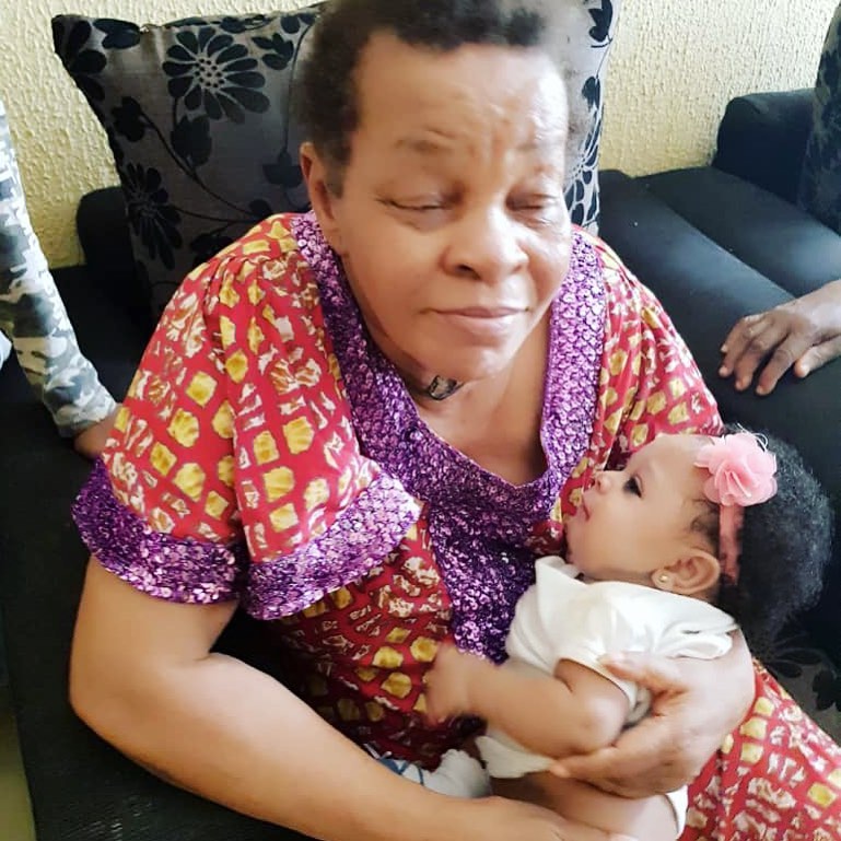 Photo Of Queen Nwokoye Mum With Her Daughter (3)