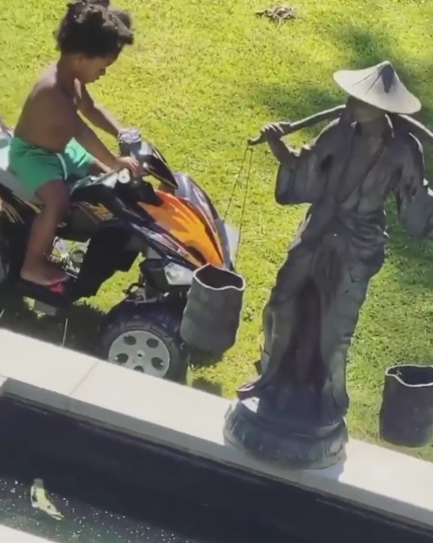 Wizkid’s Son Zion Balogun Riding Skills (2)