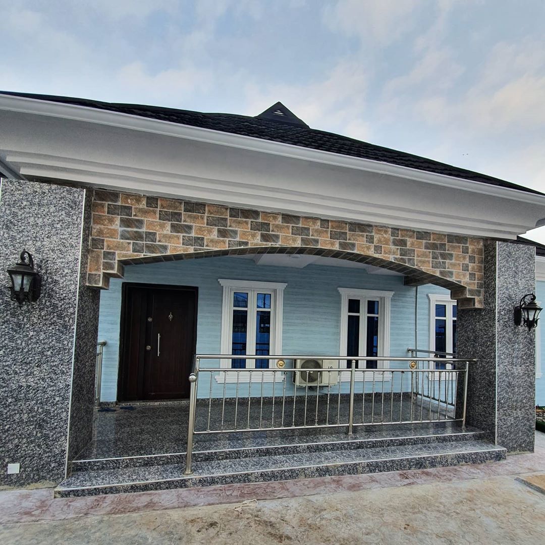 Bimbo Afolayan Buys Parents A Mansion As Sallah Gift (4)