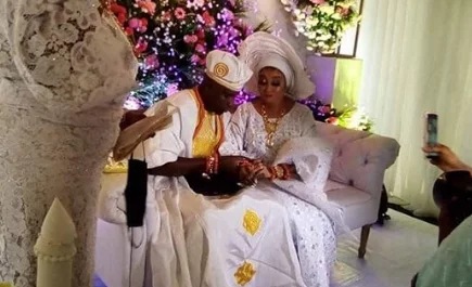 Lizzy Anjorin Traditional Wedding Ceremony (2)