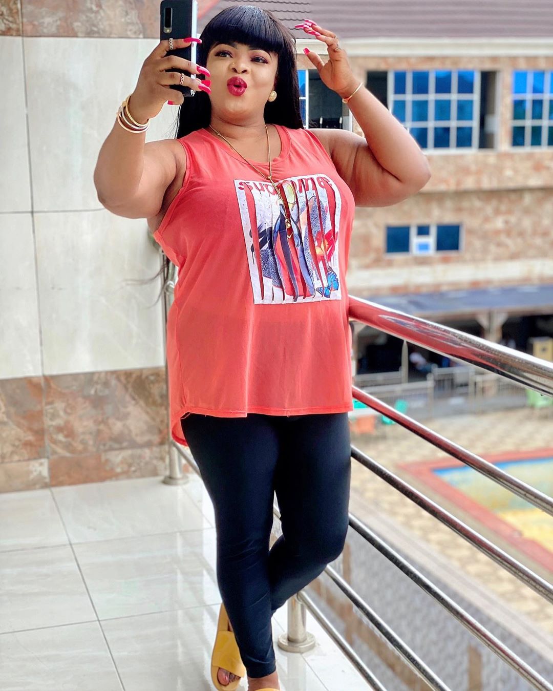 How Dayo Amusa Earns Her Respect (2) Amebo Book