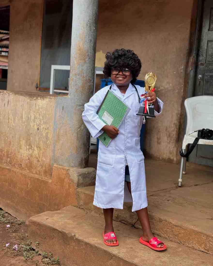 ebube-obi-wig-glasses-outfit-2024-5